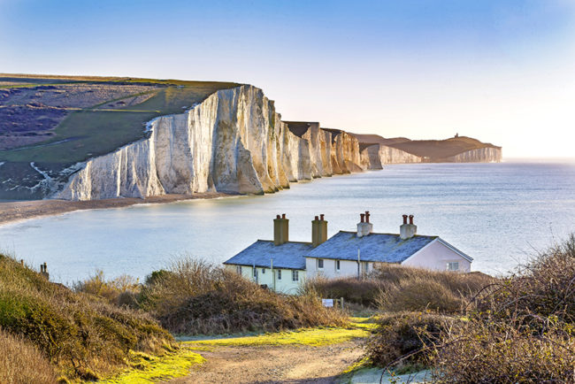 Dover mit seinen atemberaubenden weißen Klippen 